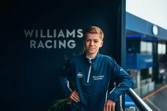 dean hoogendoorn williams racing driver academy