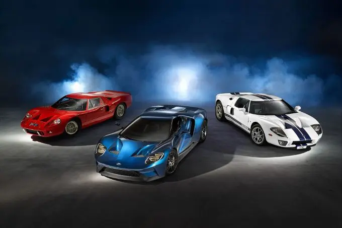 drie generaties ford gt naar international amsterdam motor show