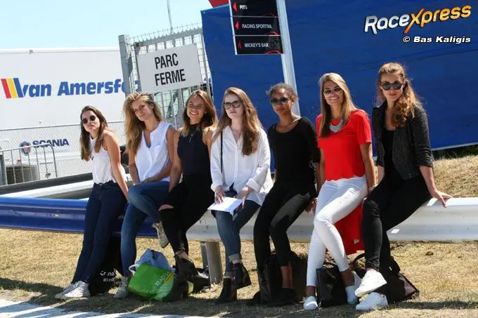 dtm zandvoort 7 mooie racebabes op de vangrail racexpress 680 a81f9669