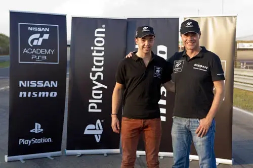 dutch nissan gt academy team dennis van de laar en sandor van es