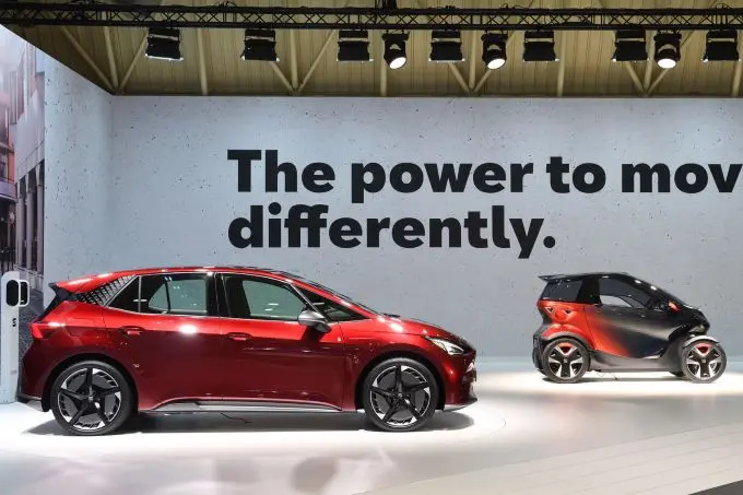e offensief seat en cupra tijdens automobile barcelona 1