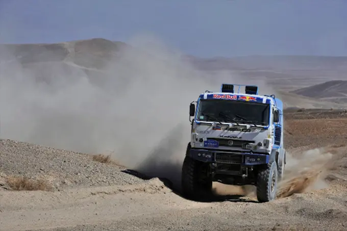eduard nikolaev dakar rally 2015