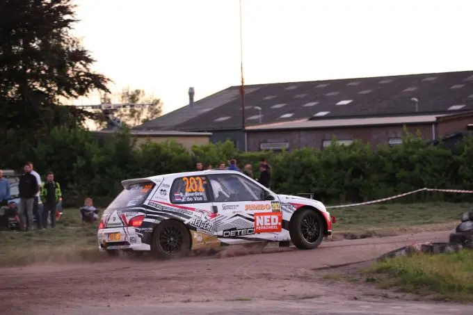 ehr 2022 de ex aequo short kampioenschap leider bart geerdink komt naar de eurol hellendoorn rally 220729