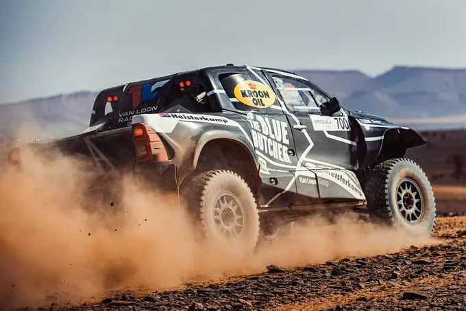 erik van loon toyota hilux new rx680 1