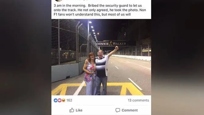 f1 couple on track screengrab