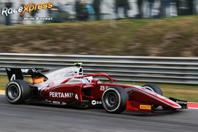 f2 spa main race nyck de vries 10