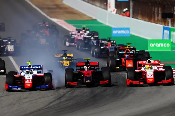 f2 start