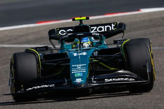 fernando alonso amr23 2