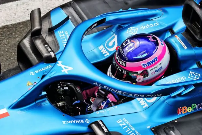 fernando alonso silverstone cockpit 2022 british grand prix saturday 7