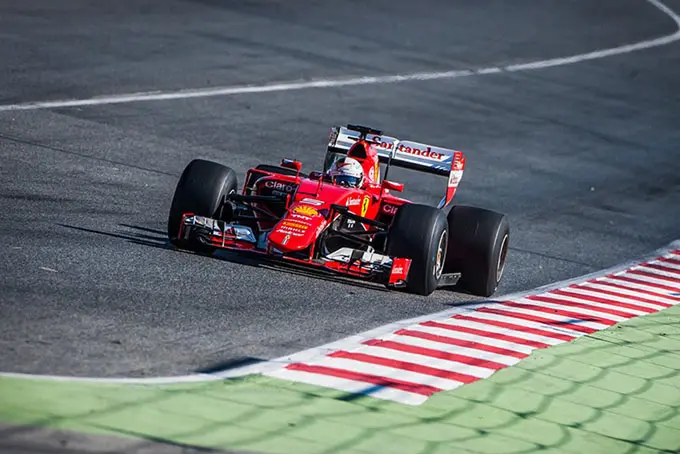 ferrari f1 test vettel pirelli rx 680