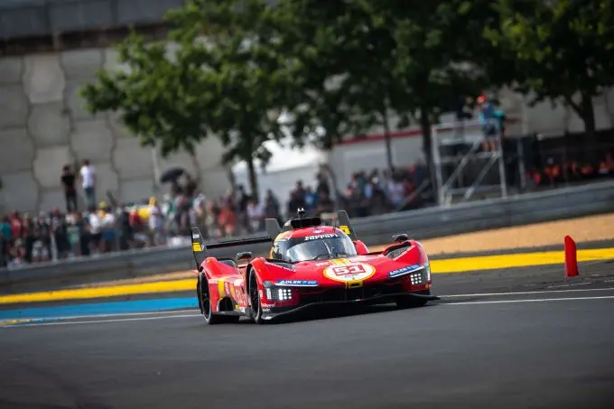 ferrari nr51 winnaar 2300349 hypercar 24h le mans first hour