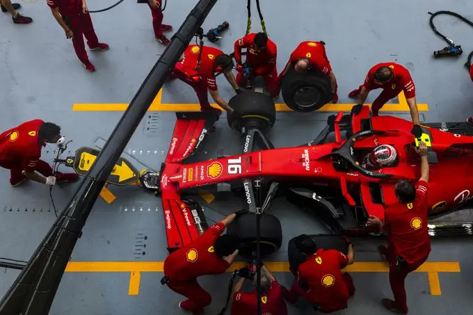 ferrari pitstop singapore 680x453 190016 sin