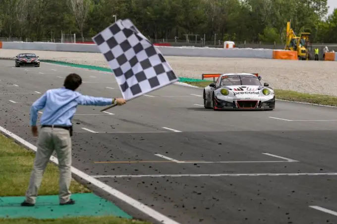 finish herberth motorsport 800pix