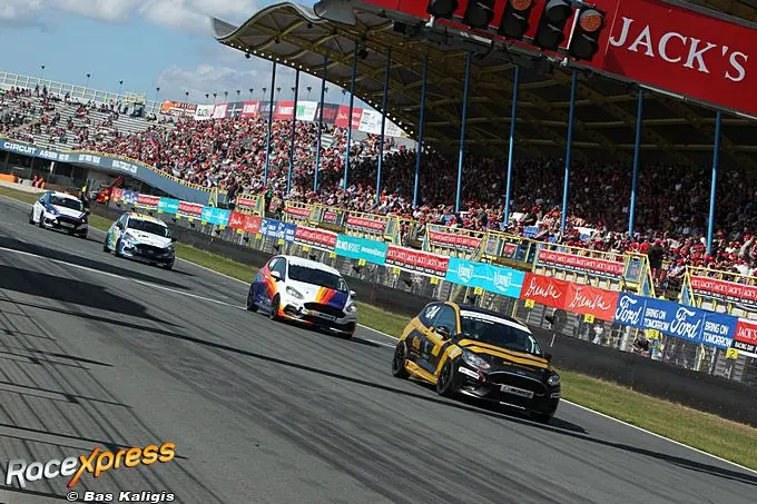 ford fiesta sprint cup id0g7010a