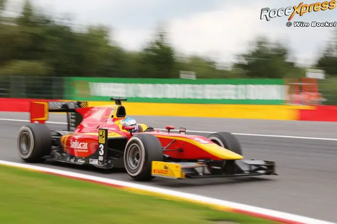 formule 2 nyck de vries racing engineering