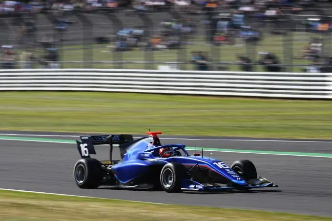 fp 01 luke browning hitech pulse eight c formula motorsport limited 1