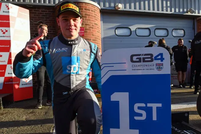 gb4 brands hatch race 1 2