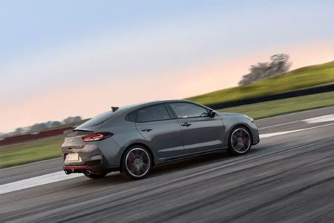 geheel nieuwe hyundai i30 fastback n opwindend coupydesign met n rijplezier