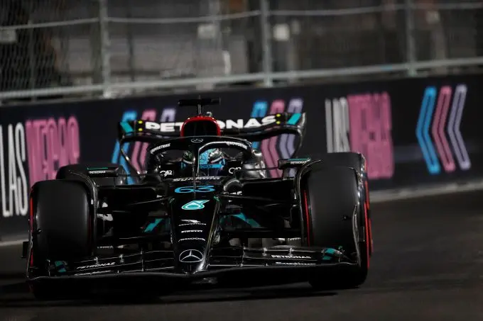 george russel gp las vegas m406807