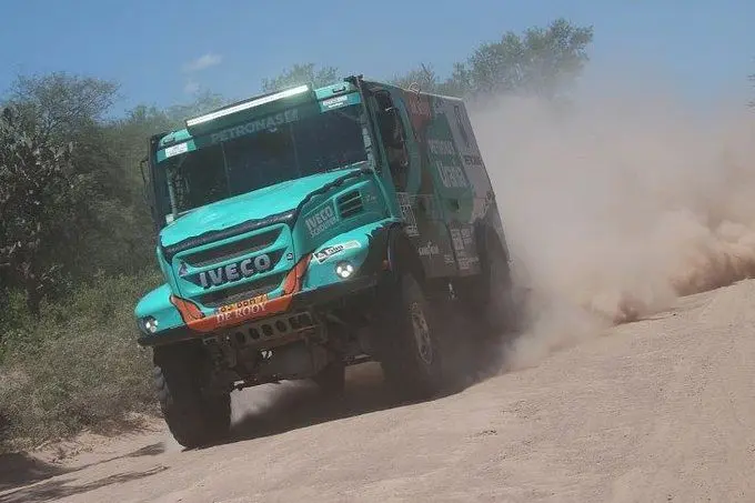 gerard de rooy dakar iveco rx 680