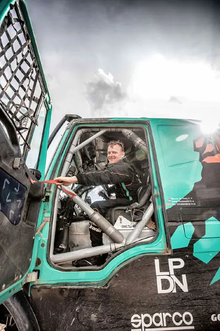 gerard de rooy wint dakar 2016 rx 680