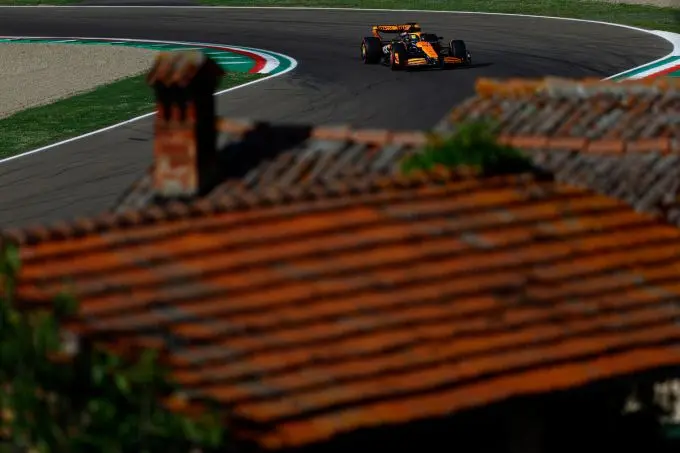 gp2407 162935 u1a1824 1200x800 5b2df79
