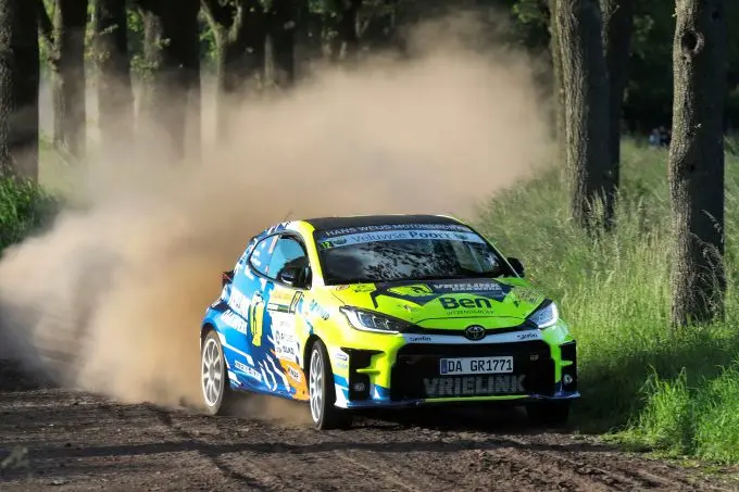 gr yaris challenge ele 2023 1e yannick vrielink en harm van koppen 230603