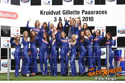 grid girls paasraces zandvoort