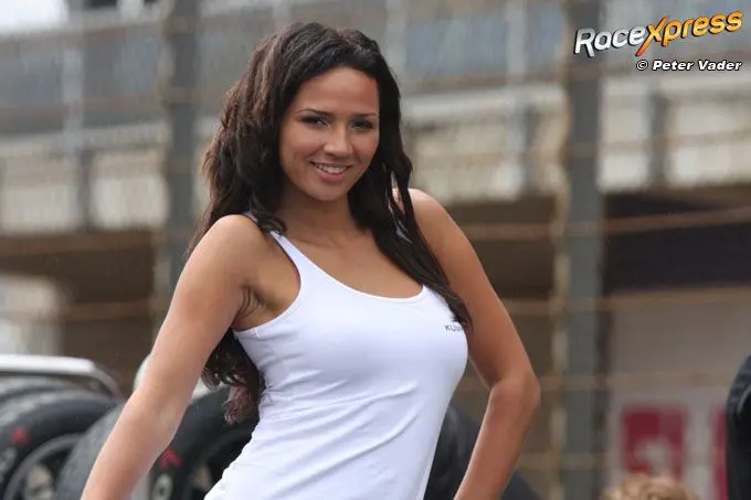 gridgirl 220218 img6335logo