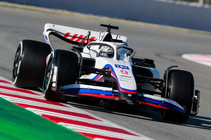 haas f1 catalunya 2022 wintertest 274582337 2257663254396923 7470601152491212558 n