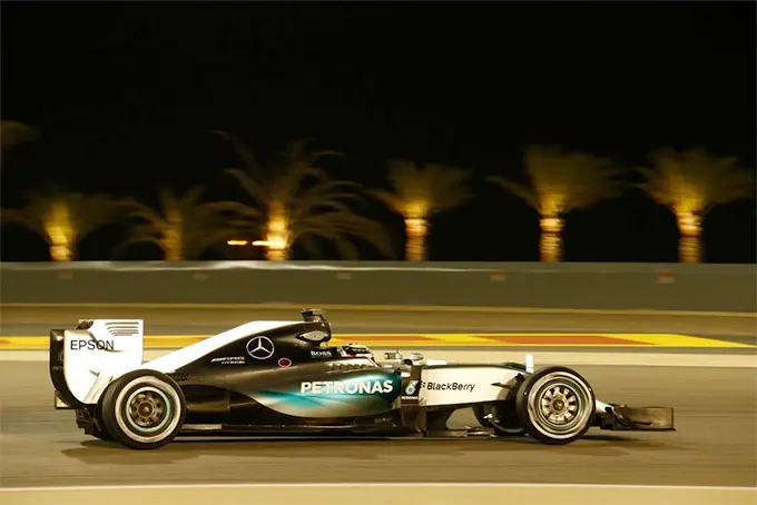 hamilton pole bahrein