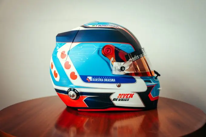 helm nyck de vries