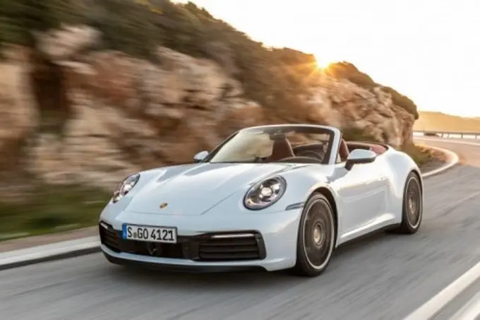 hightech softtop voor nieuwe porsche 911 cabriolet