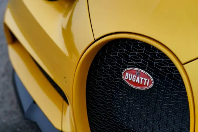 hoefnagels brengt onder andere bugatti veyron naar international amsterdam motor show