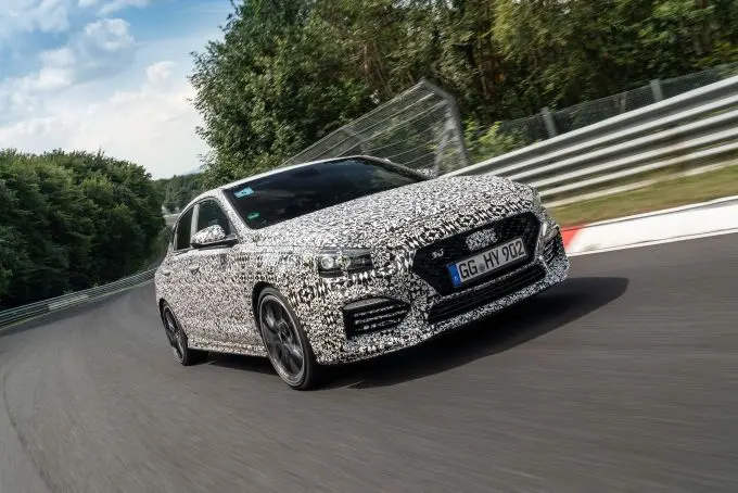 hyundai i30 fastback n july2018 01 front