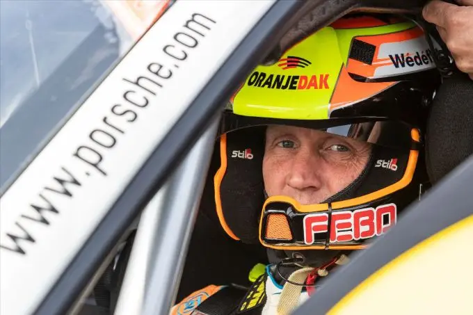 ijzersterke comeback jaap van lagen in porsche cup