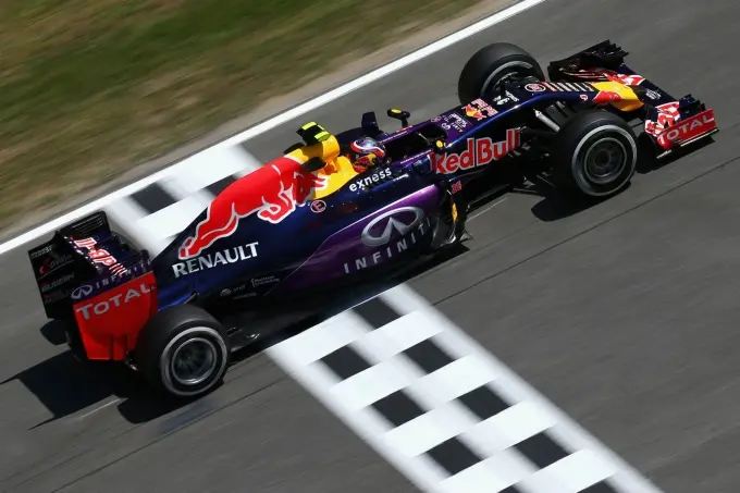 infinity red bull racing renault 2015