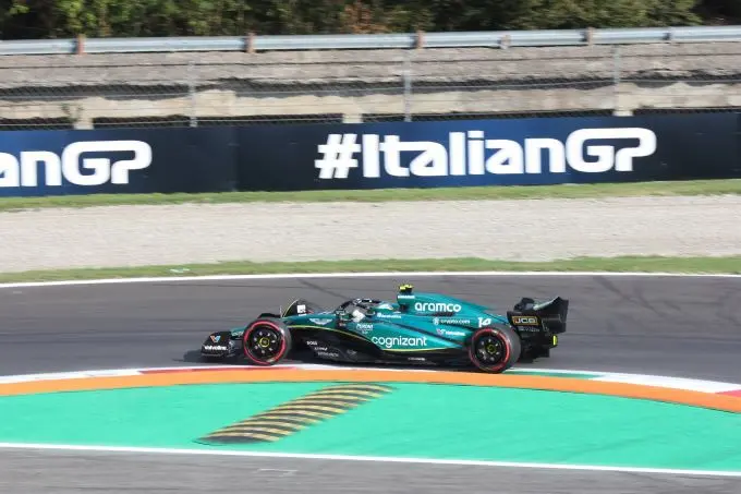 italiangp 2023 aston martin rx foto peter vader img 6465
