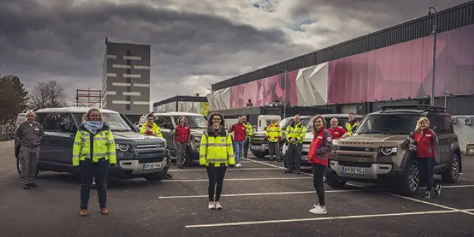 jaguar land rover biedt helpende hand tijdens coronacrisis