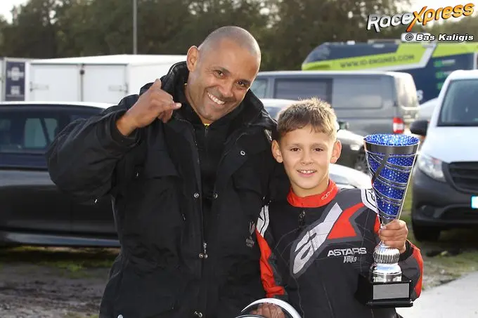 jason lieveld en zijn vader en monteur e90b3372