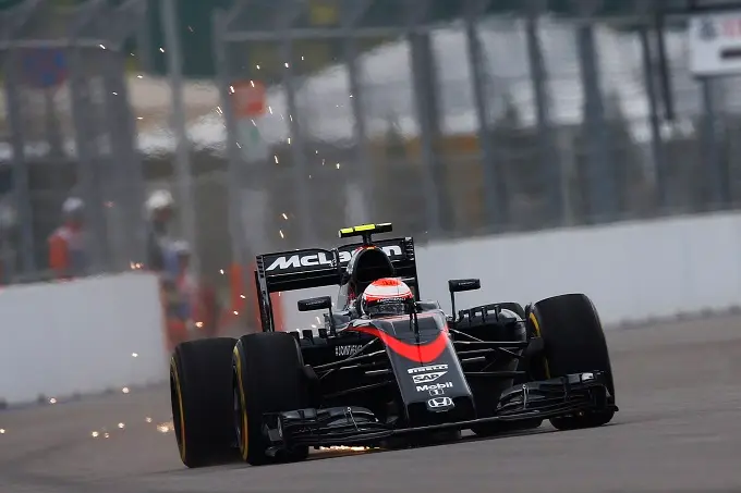 jenson button r6t9398