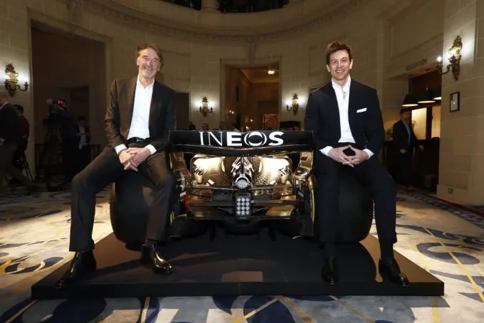jim ratcliff en toto wolff ineos m225930