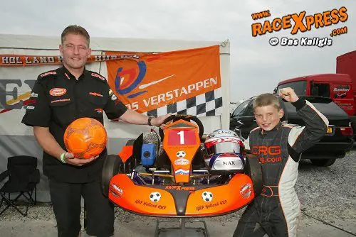 jos verstappen en max verstappen scoren titel mini juniors racexpress 500