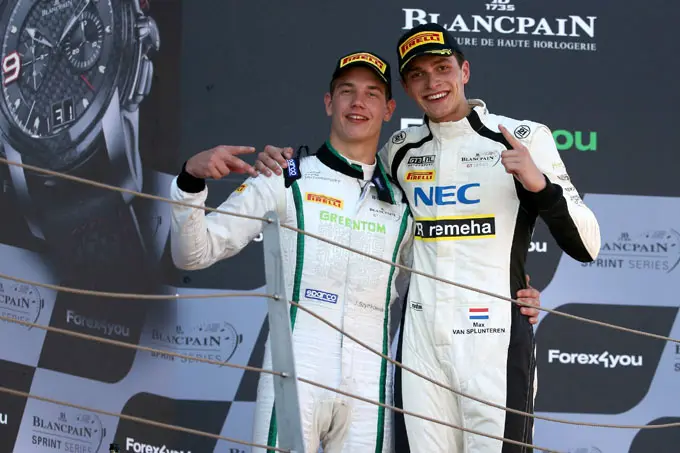 jules szymkowiak en max van splunteren winnen de silver cup in moskou rx 680