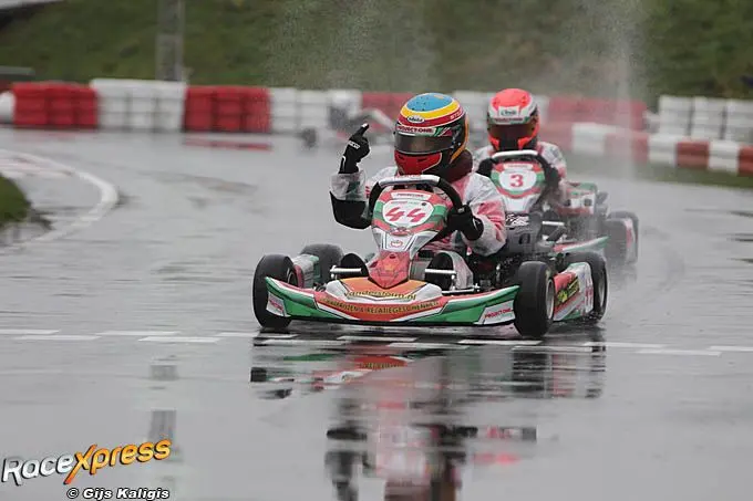 kart talent stijn van der meer wint eerste nk in lelystad rx680 gi3g5490