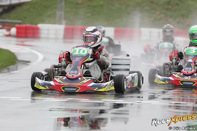 karttalent mike geel met nummer 10 aan kop rx680 gi3g6432