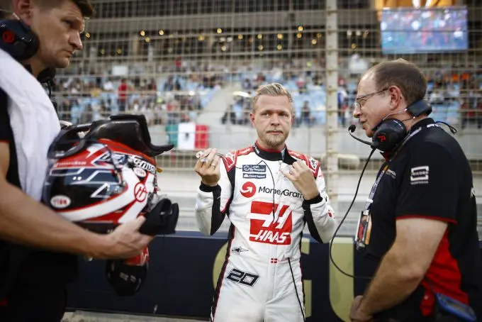 kevin magnussen grid bahrein