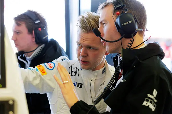 kevin magnussen mclaren