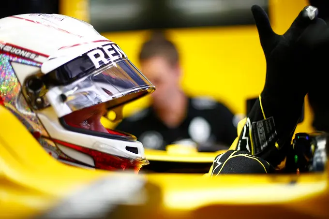 kevin magnussen renault f1
