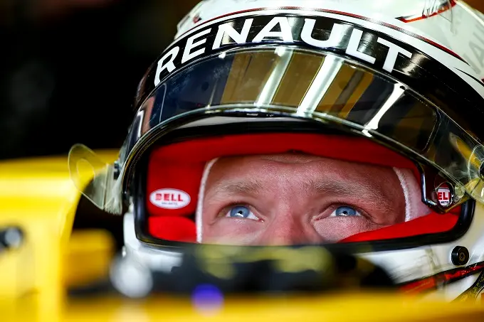 kevin magnussen renault f1